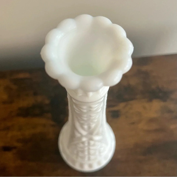 Anchor Hocking| Vintage 9” Milk Glass Vase Antique MCM - Picture 2 of 5